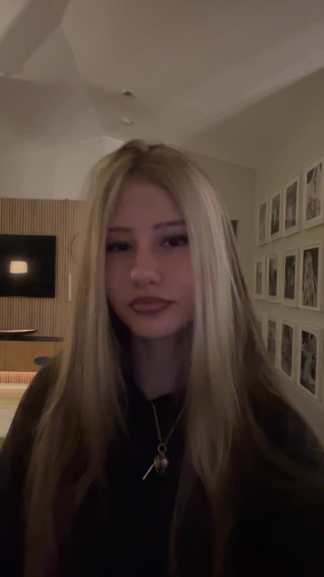 @isabella dimov