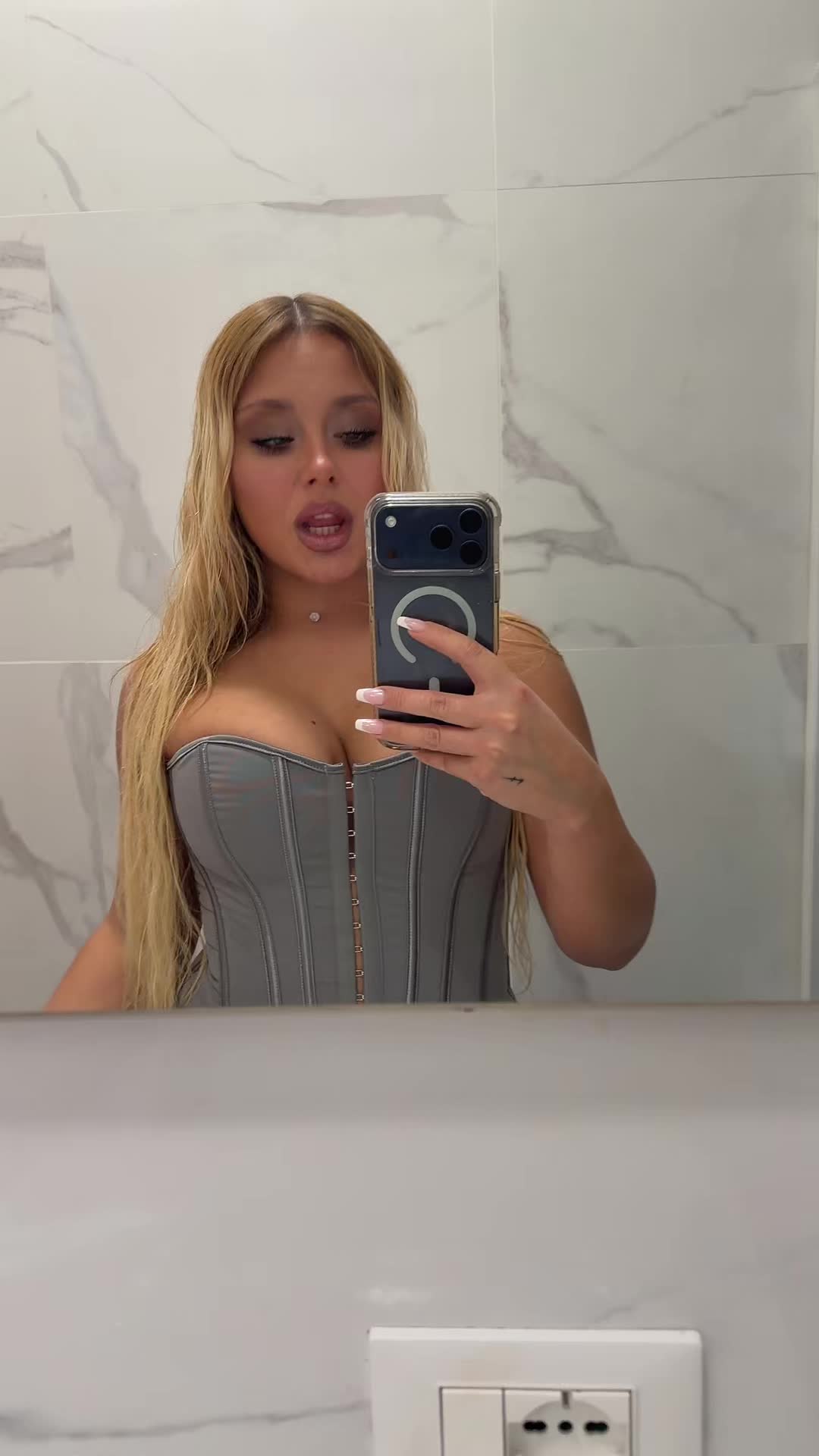 @MA&Igrave;LA 👸🏼
