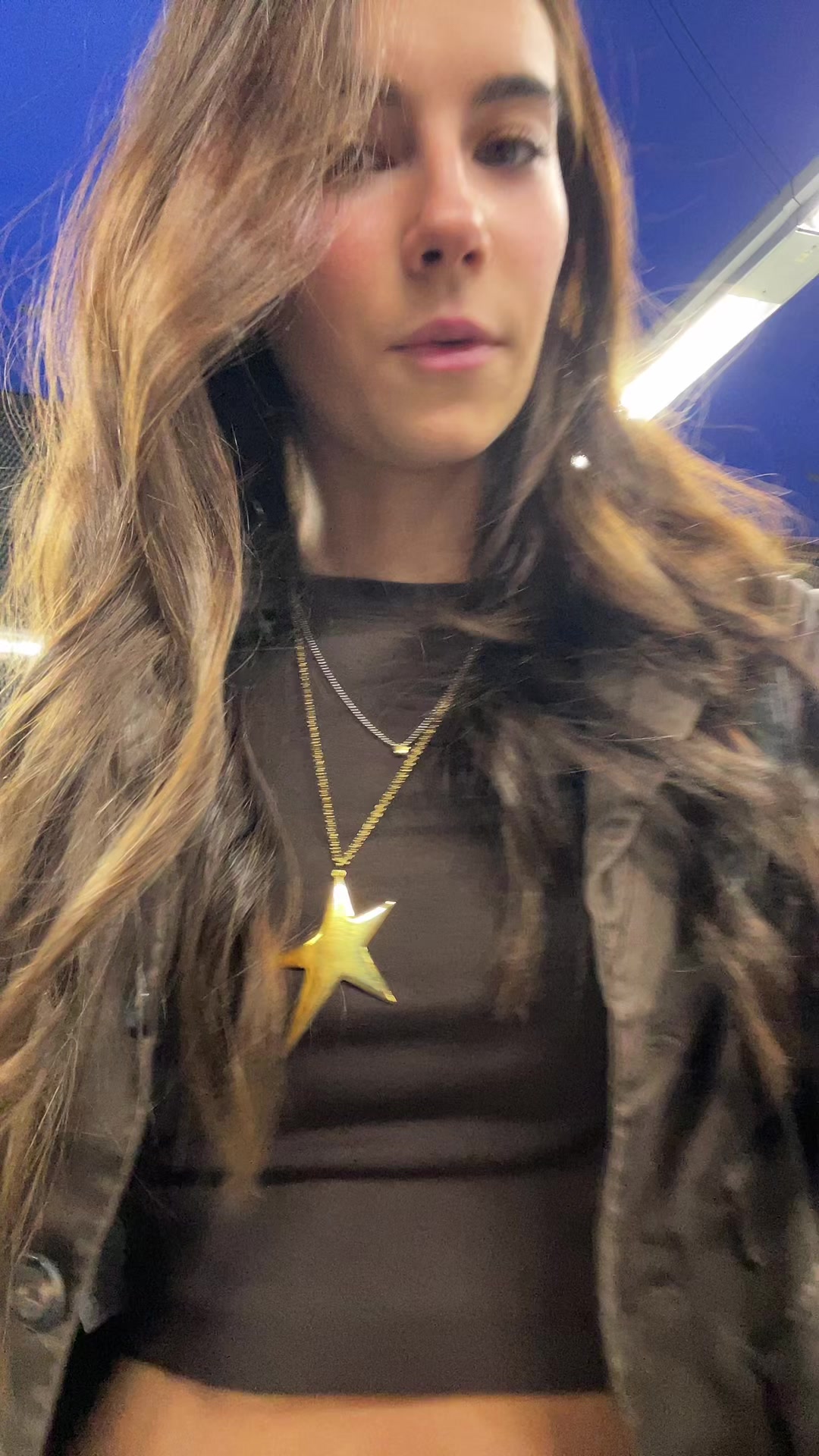 @María