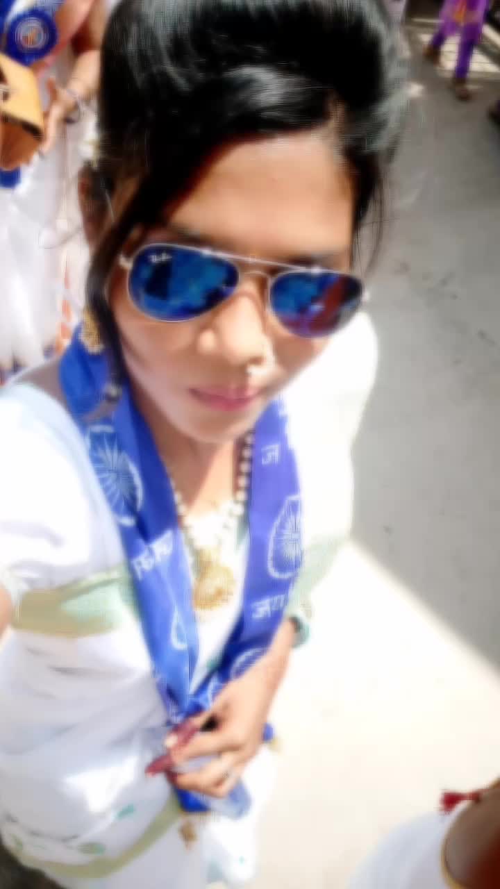 @Rocking Rakshu ✌