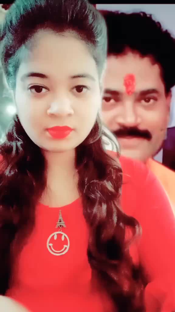 @569885