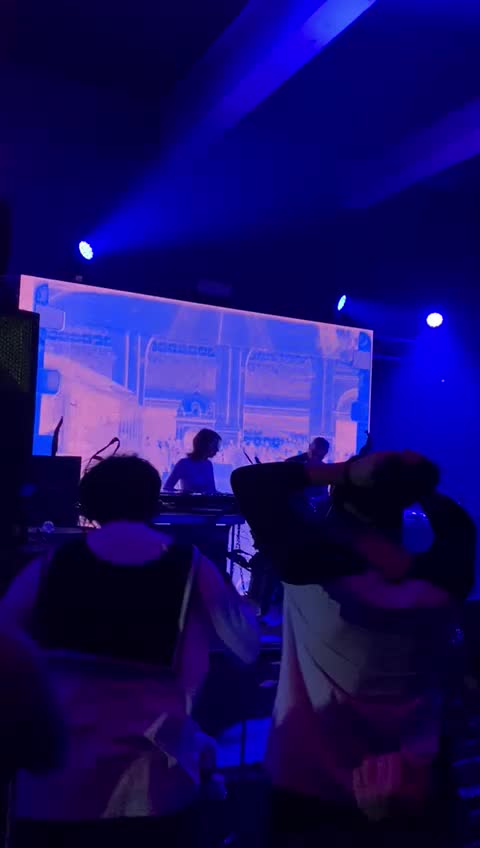 @max🌀