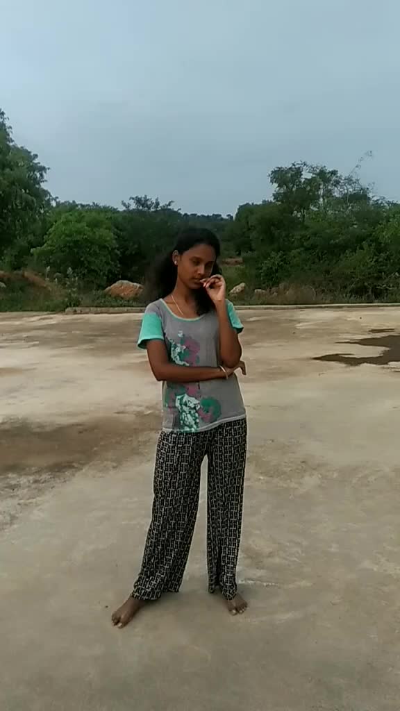@💕Niveditha👒