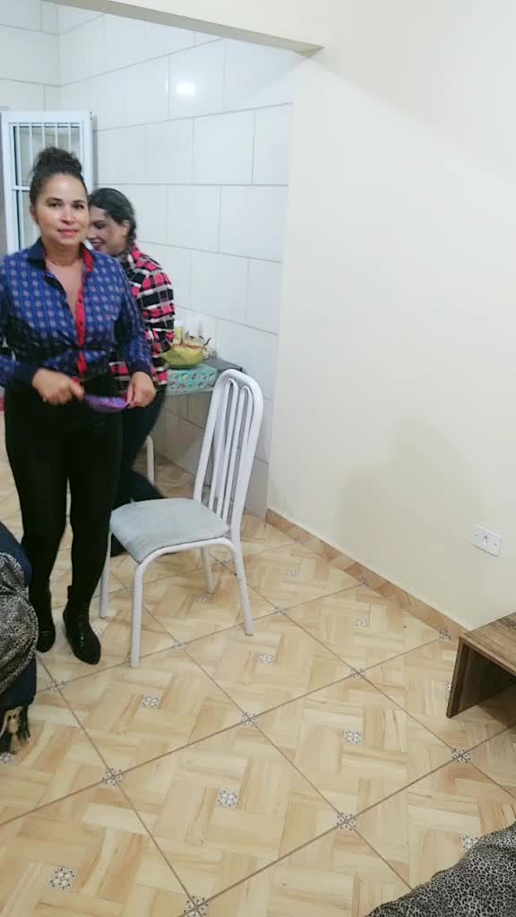 @Aline Le&atilde;o