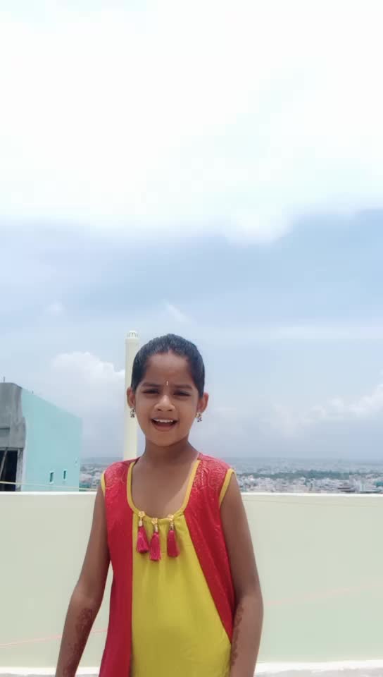 @rowdy girl poojitha