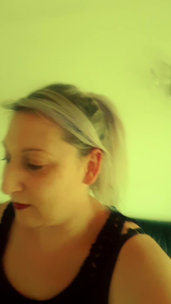 @Lablonde55