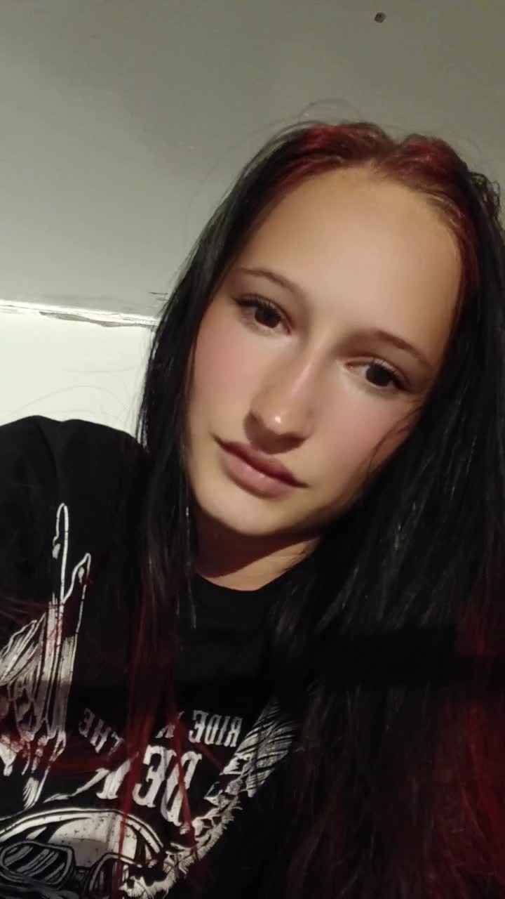 @KARINA