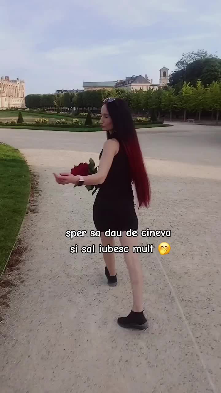 @KARINA