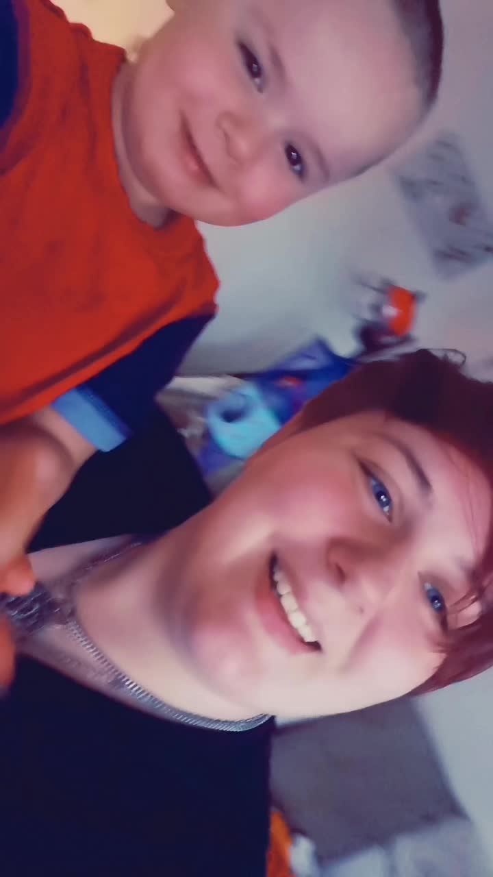@Carmen&hearts;️😈~FoxiUndCarmen4live~