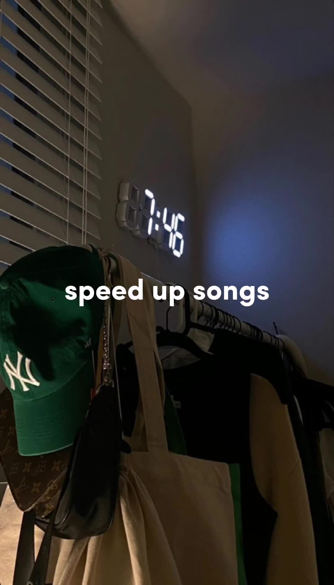 @<3 💸