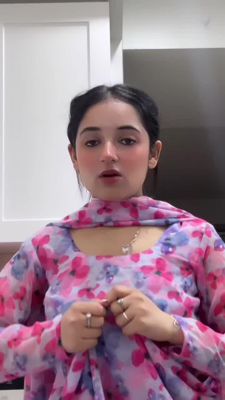 @Sneha dhiman 🇨🇦