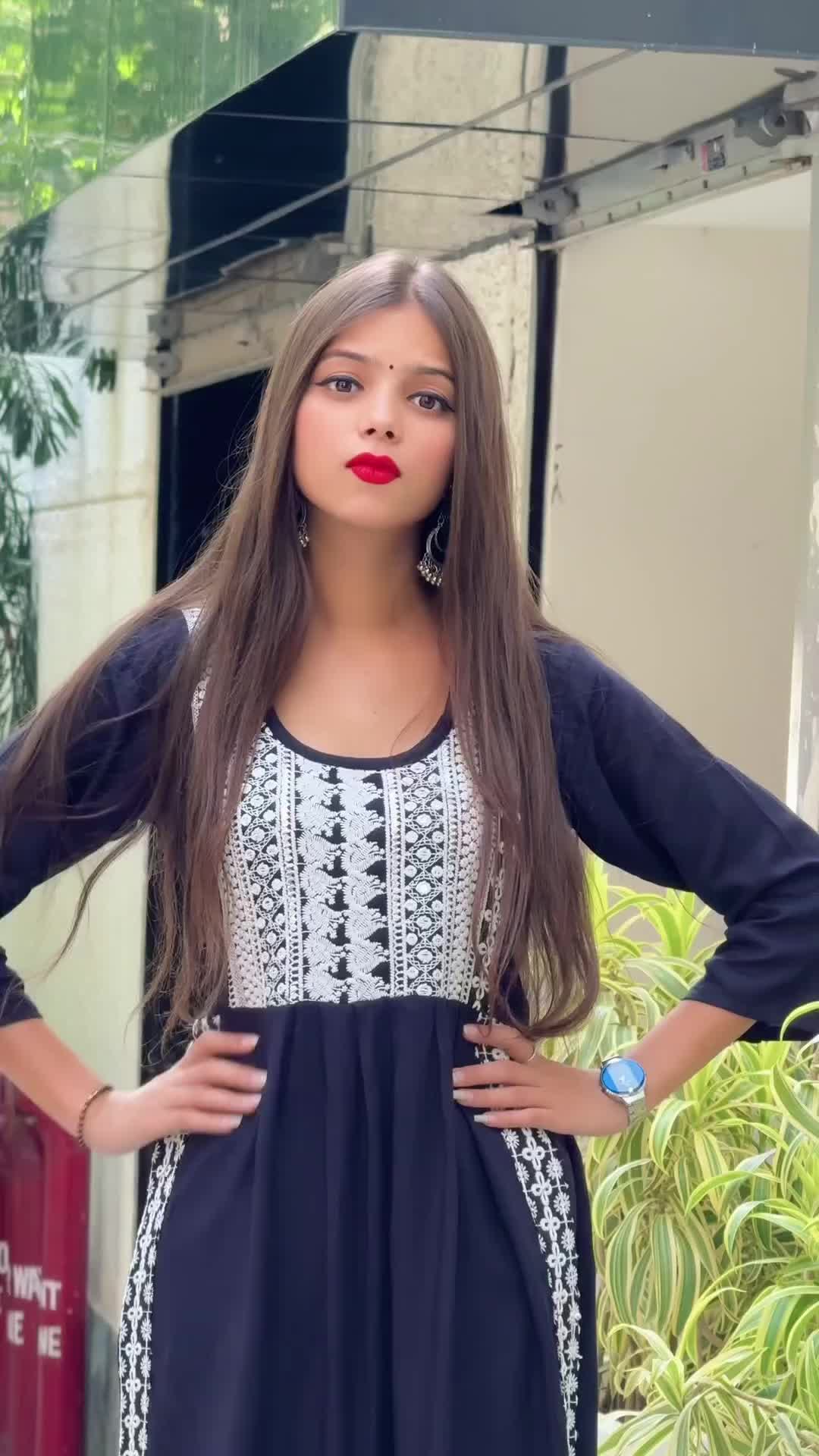 @Nitasha cutee 😜