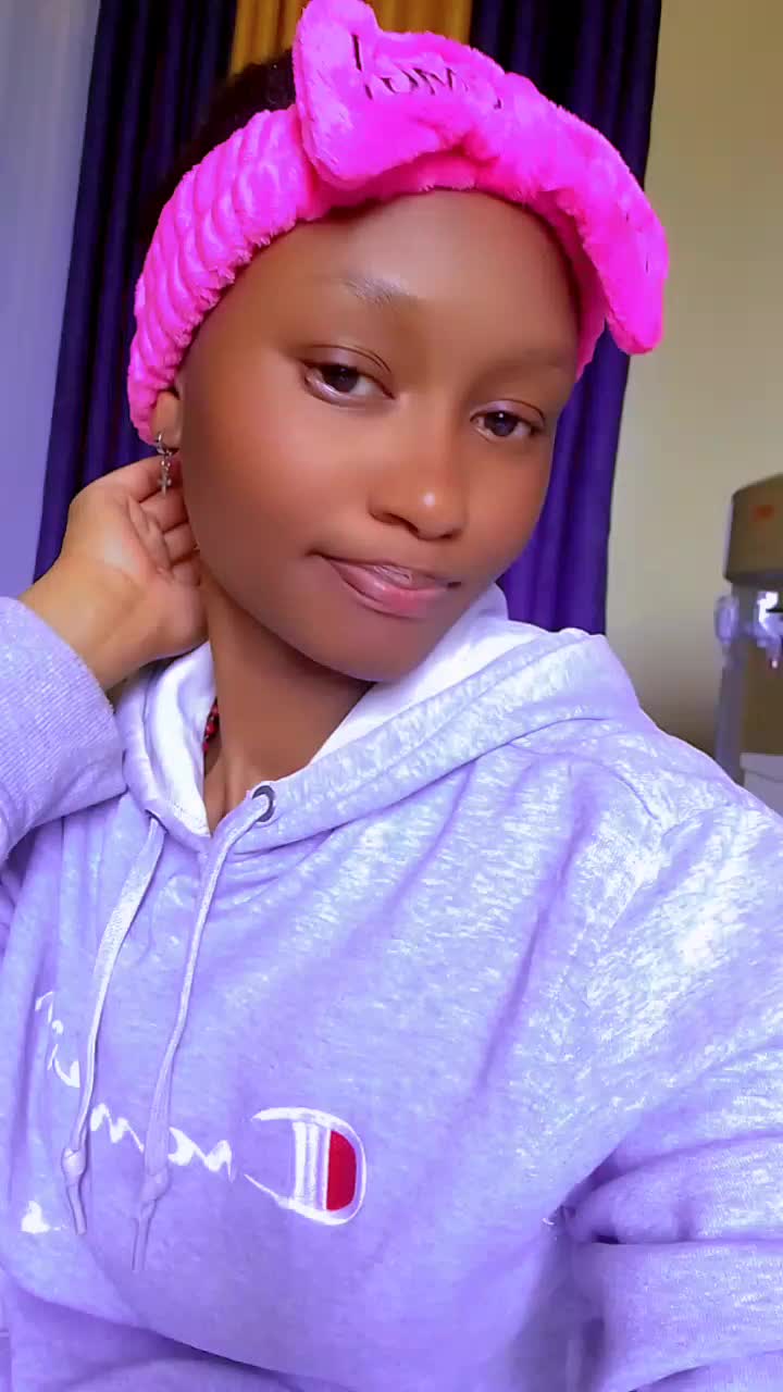 @💘𝖋𝖊𝖓𝖓𝖟👀