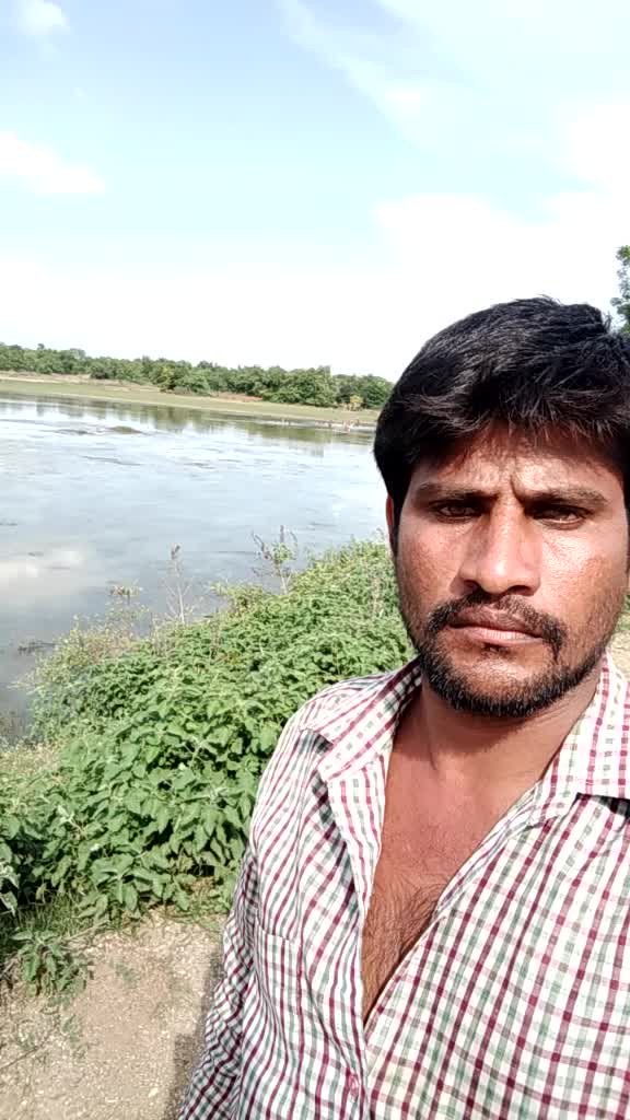 @user1876305747902