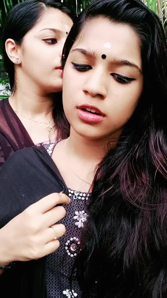 @Aishu Anu 👭