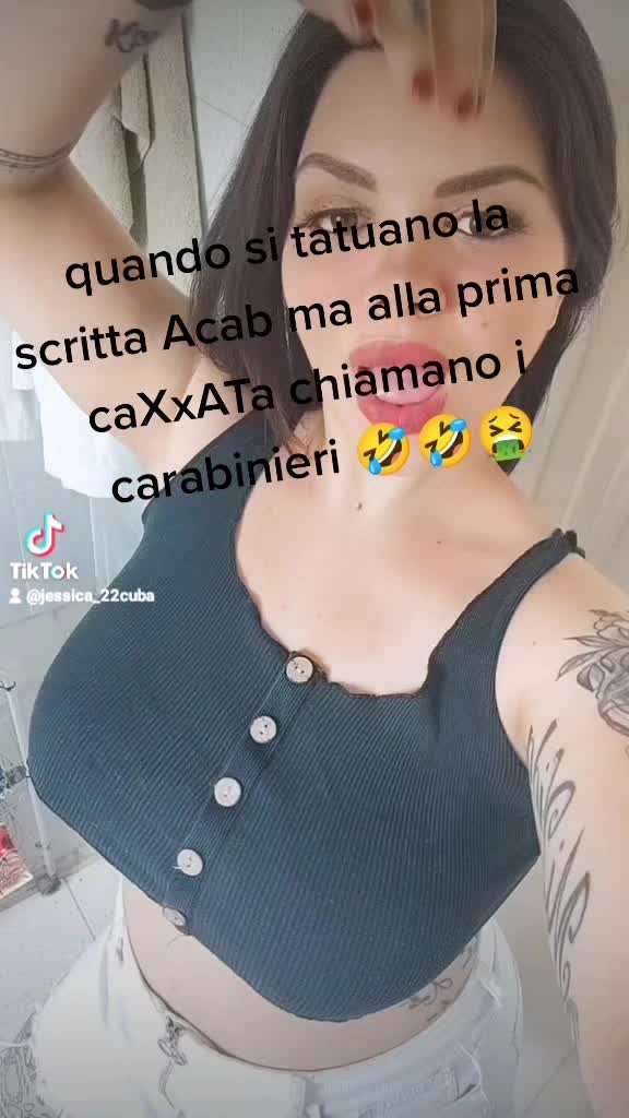 @Jessica 🖤