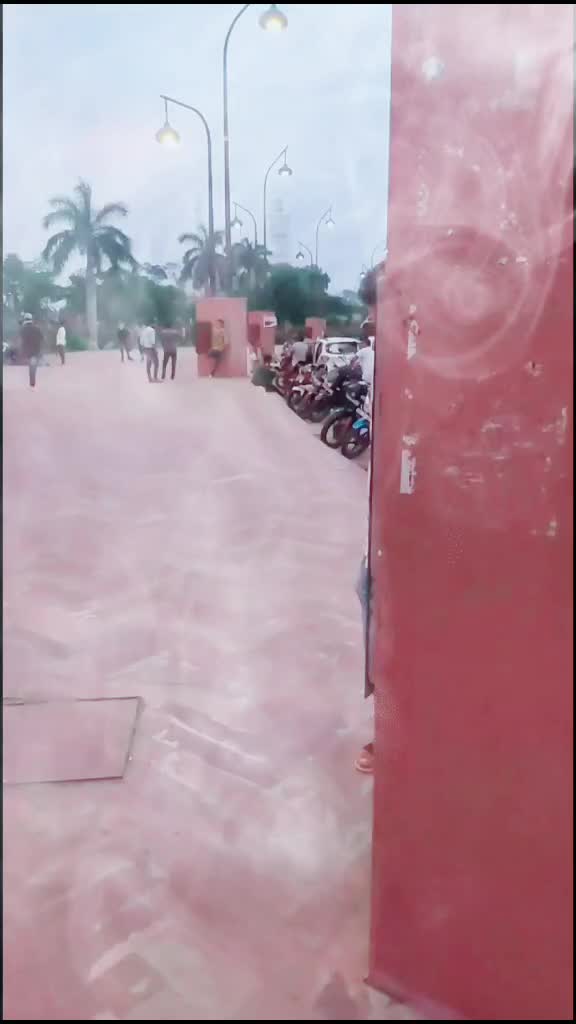 @user24320722383