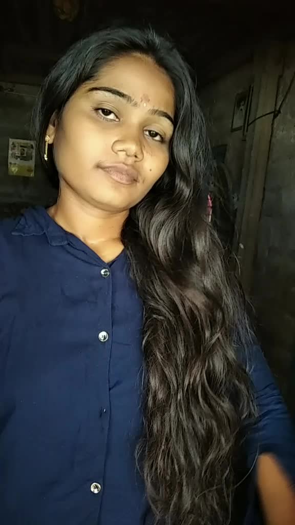 @chitti varma😍