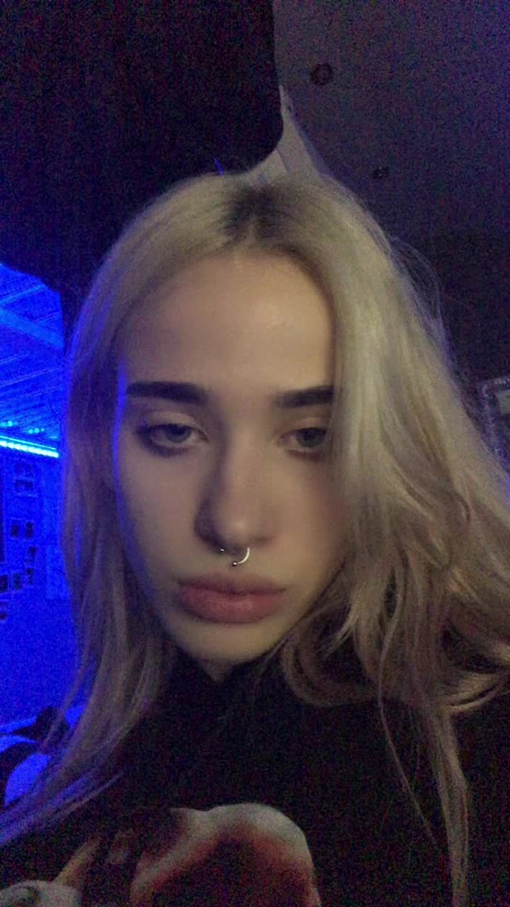 @bruxye