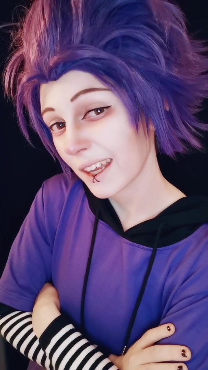 @V!