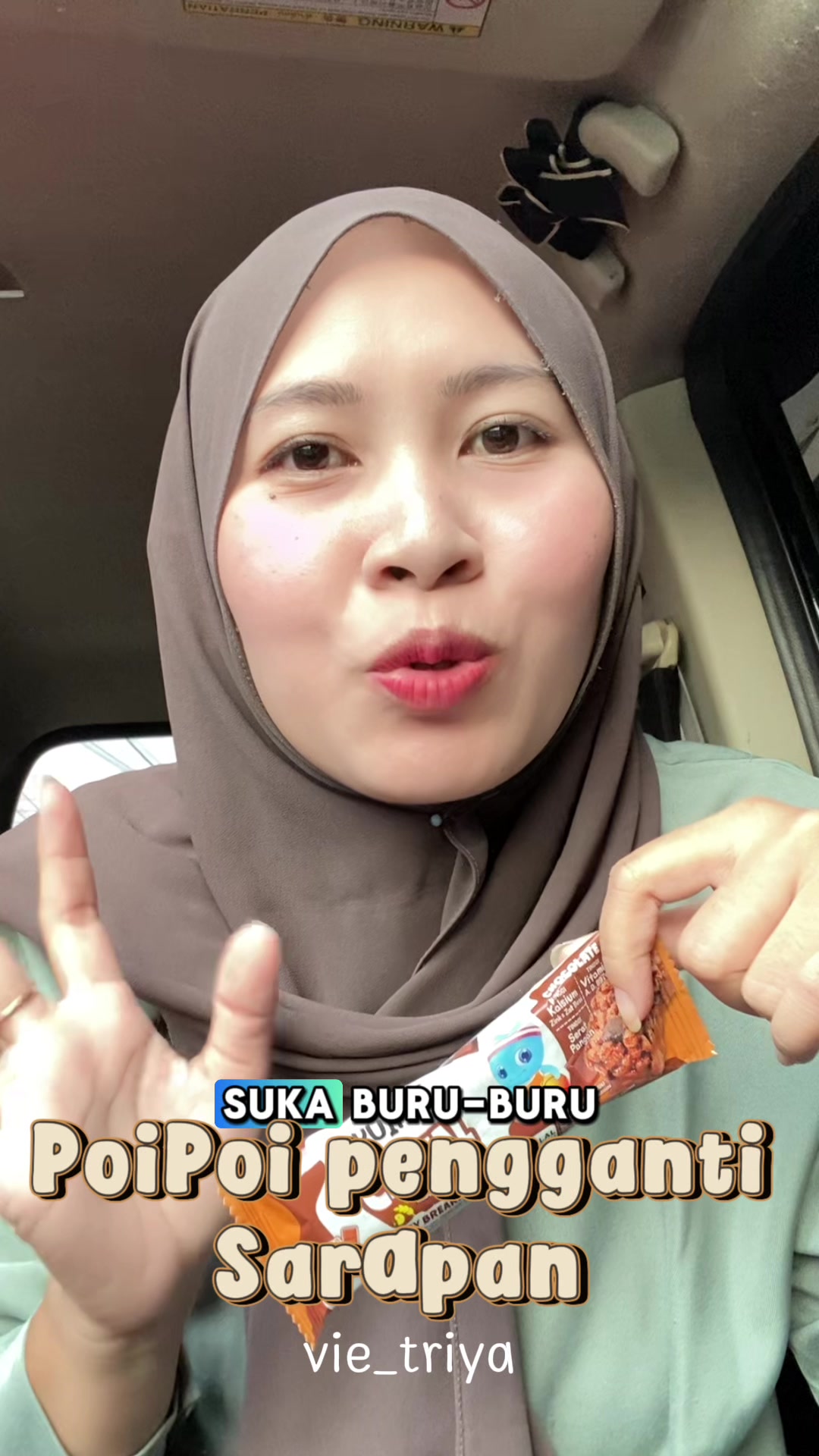 @vie_triya
