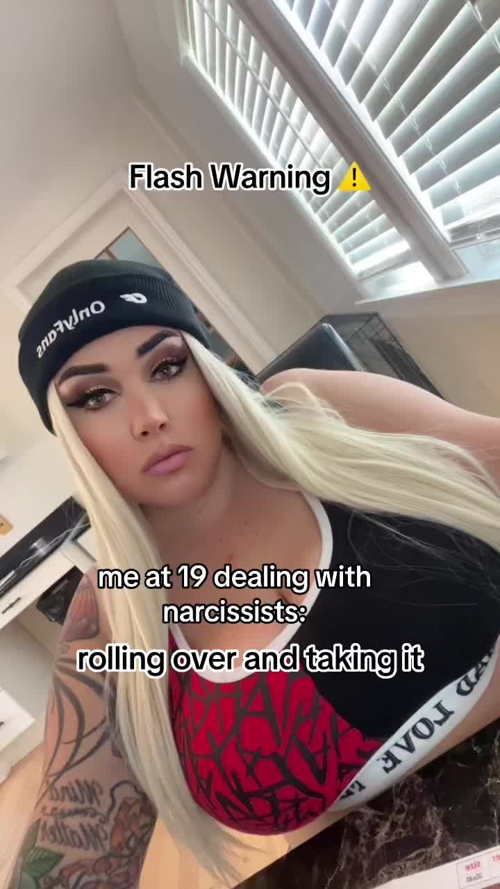 @Raven Badini 💀💋⚰️