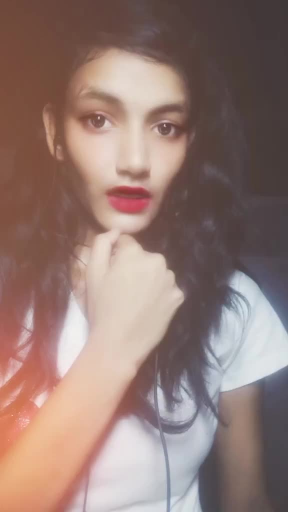 @_shruti_