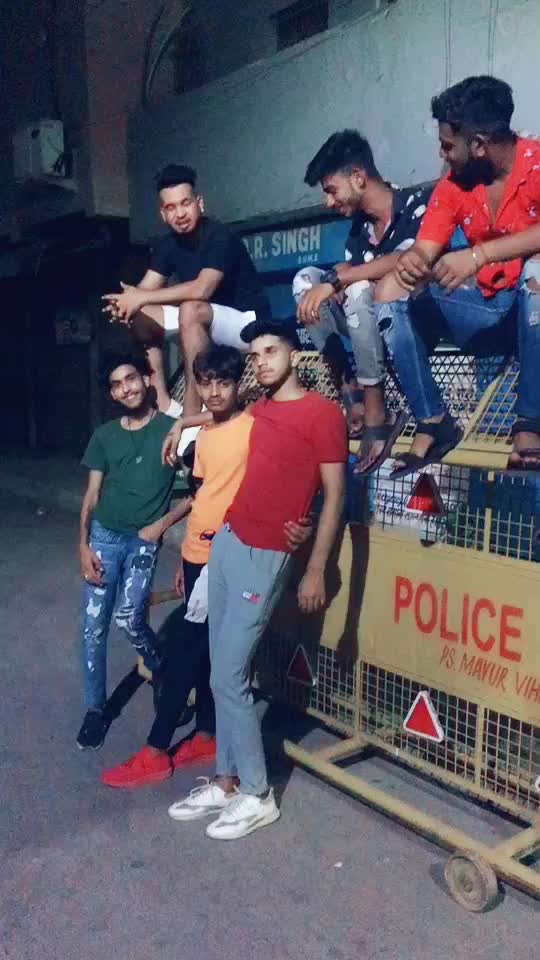 @Sumit🤟🏾kajaniya