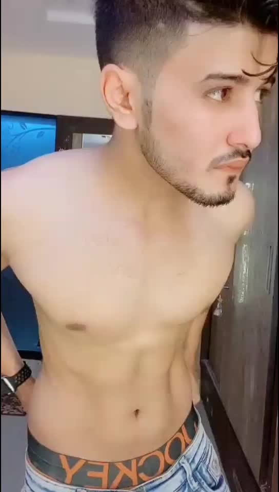 @Salman_Flove