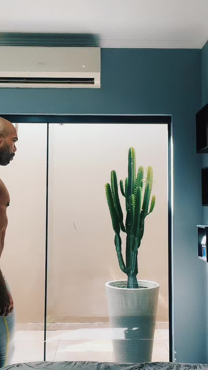 @Victor Valentino