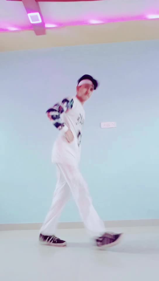 @aftab shaikh(DANCER)