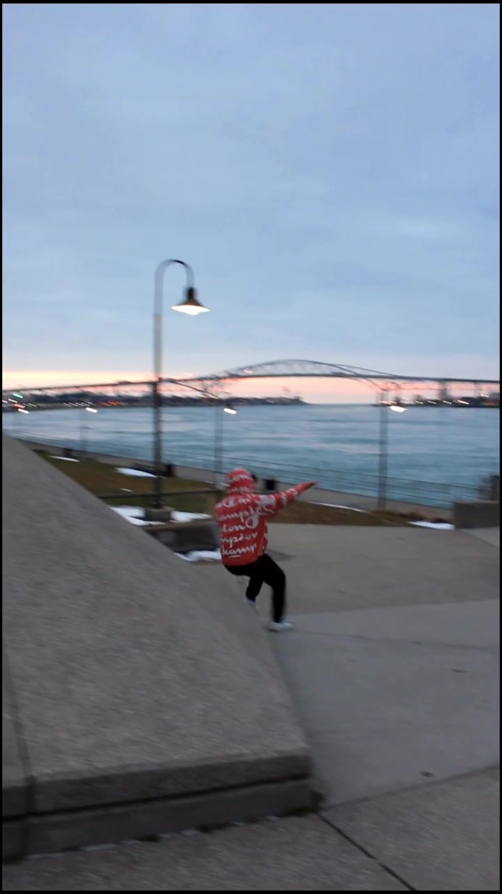 @Calikowski