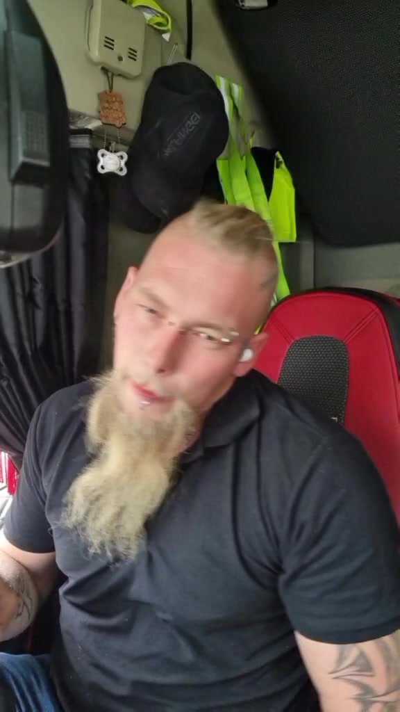 @Truckerbasti88