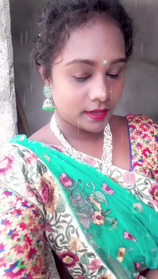 @indhum94