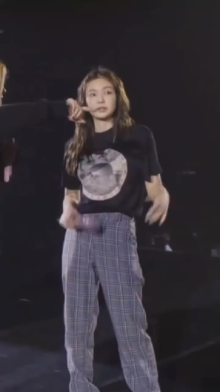 @Lari