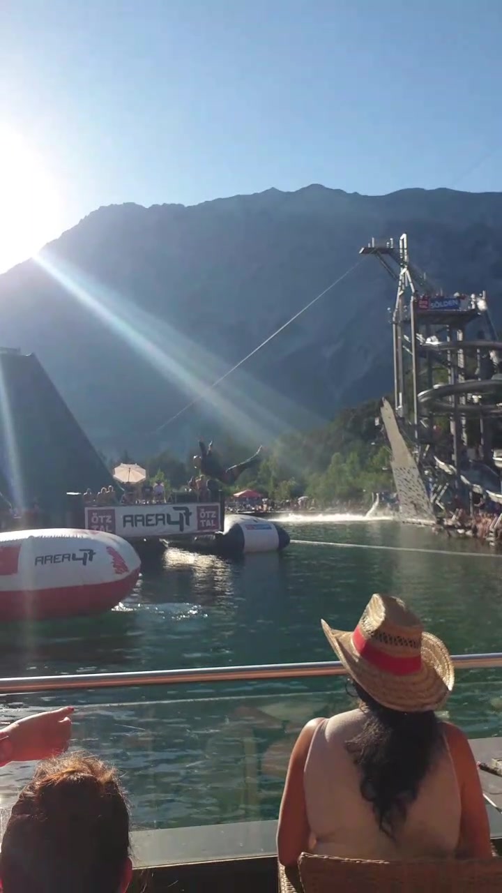 @HANDL_DIVING