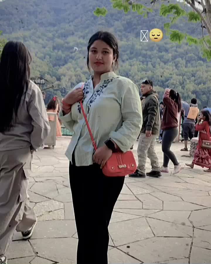 @Anshu🖤💮✨🦋