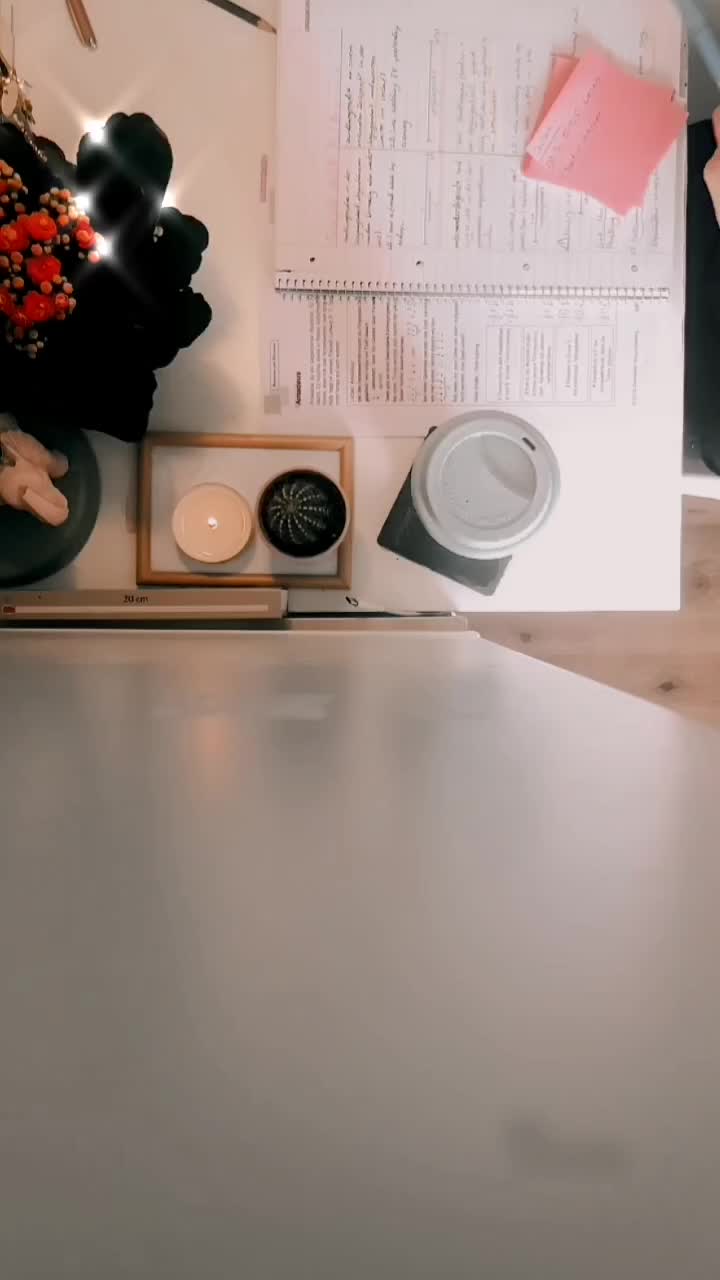 @Vlogs🍪/Study with me🦕