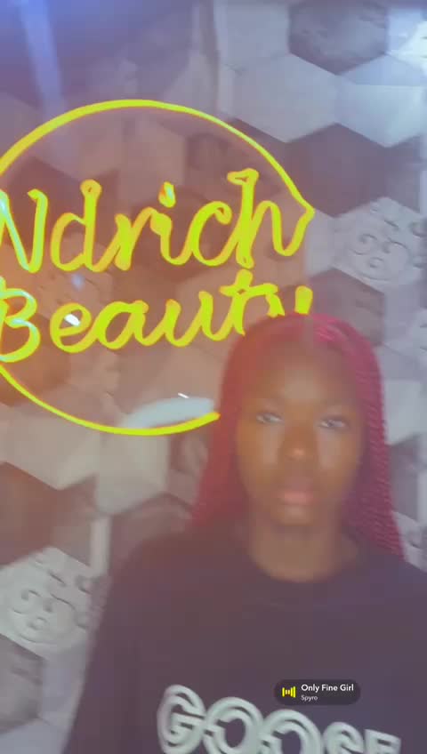 @NDRICH Beauty empire 💋