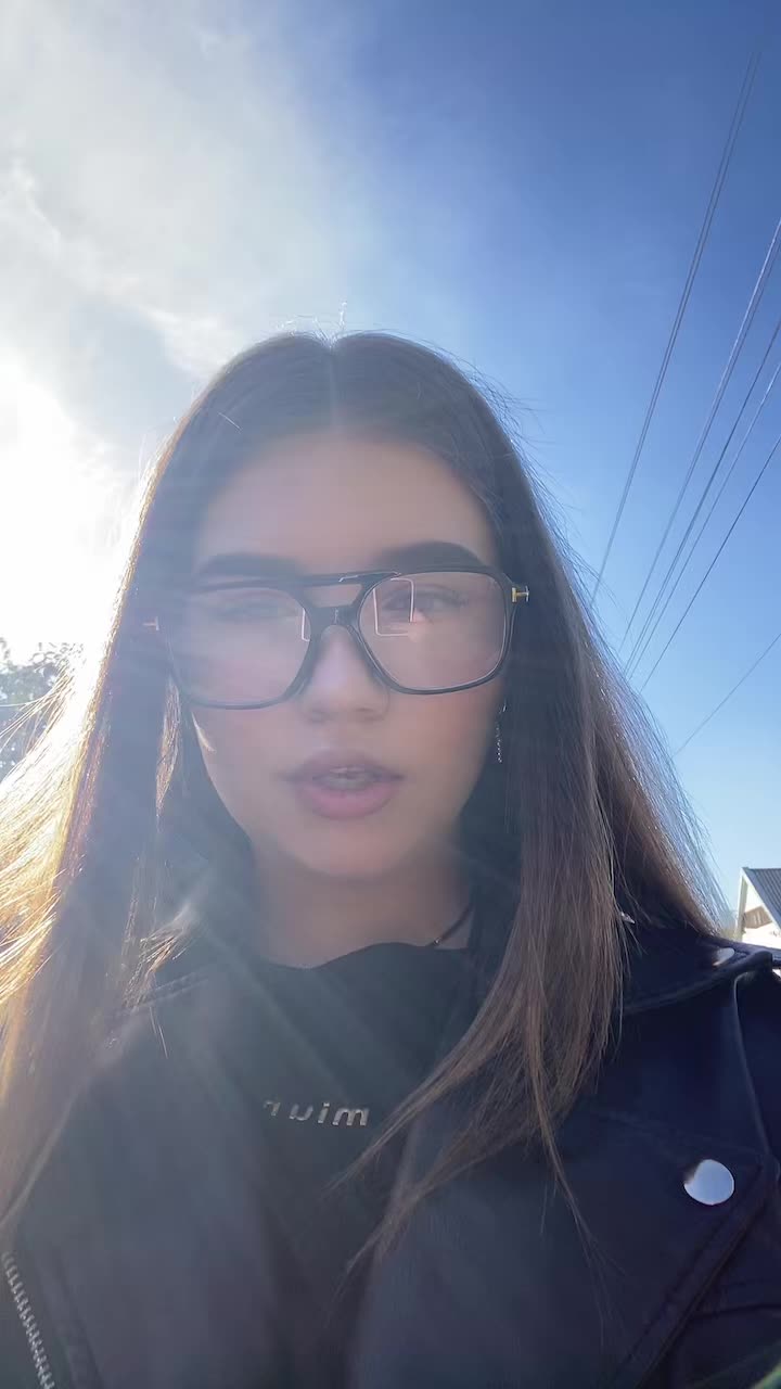 @Полинс