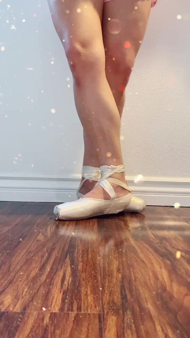 @Parisbunnyxo