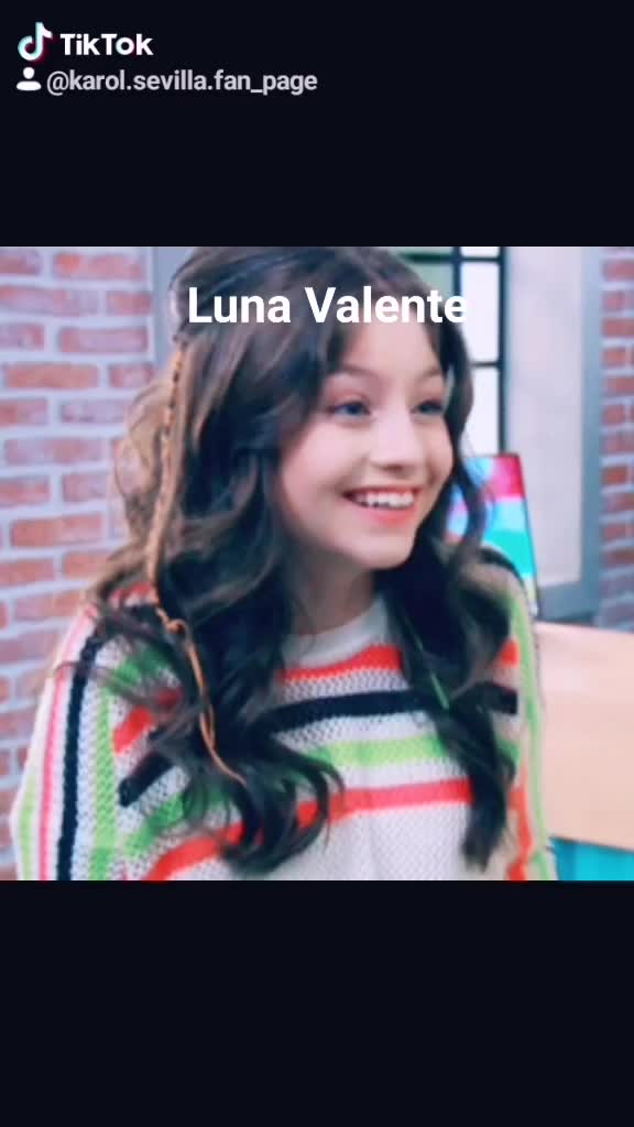 @Karol Sevilla fan