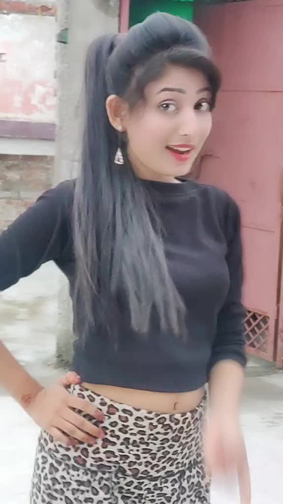 @Gorakhpuriya girl (Honey)😊