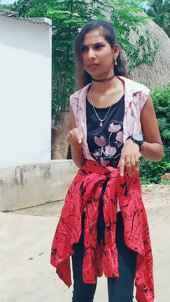 @&hearts;️Simly Queen Rakshu