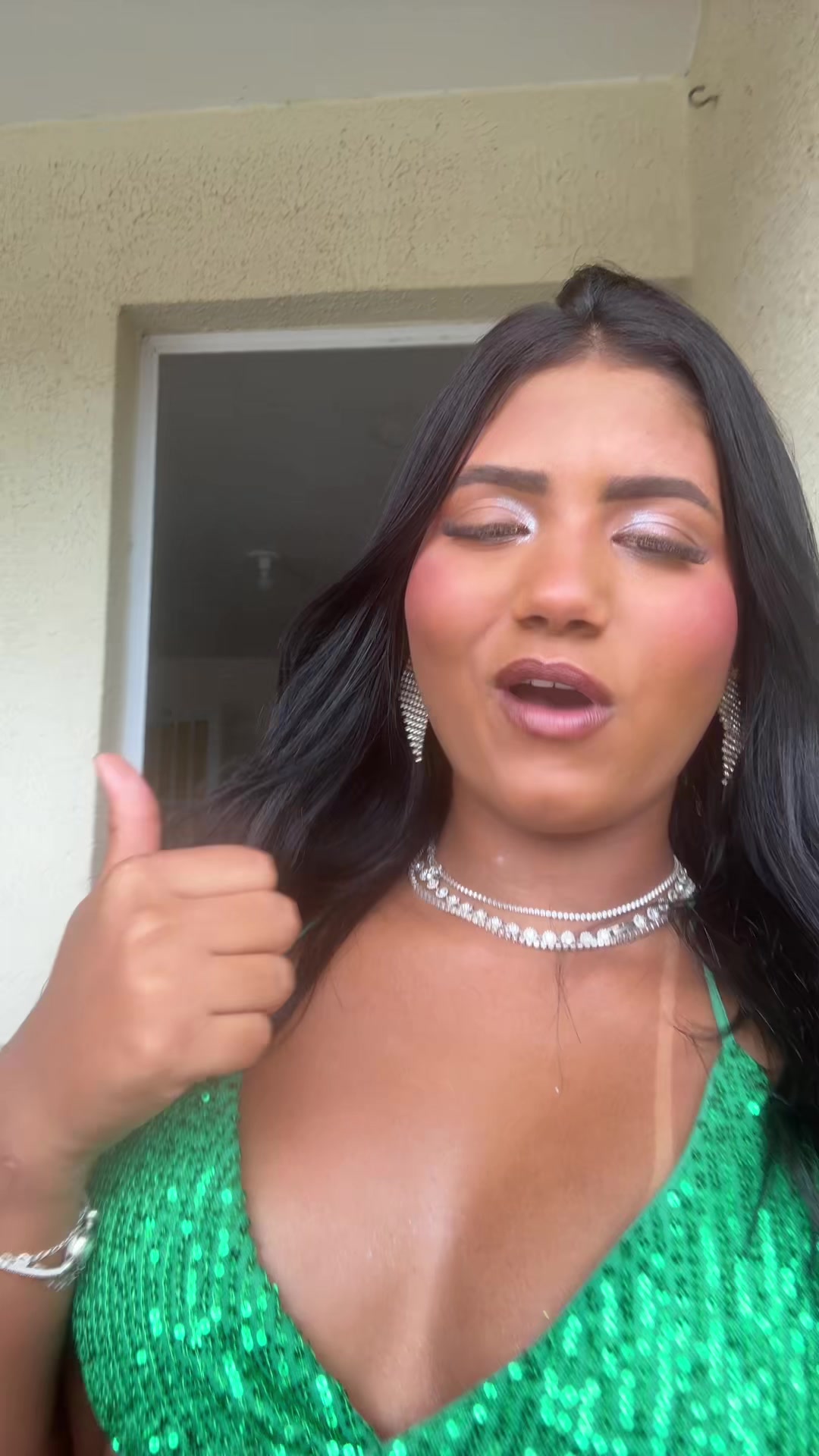 @kaylaniluiiza