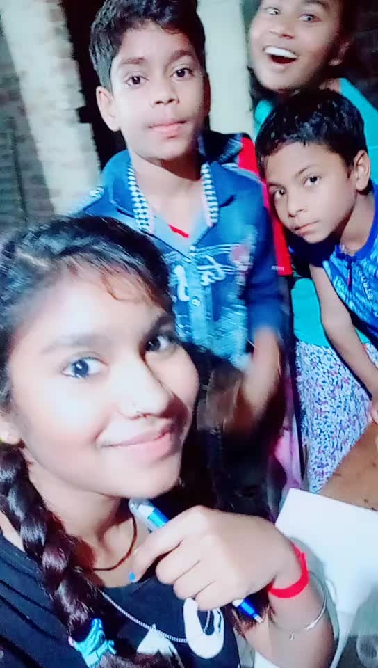 @Attitude_🌋Girl 😛😛
