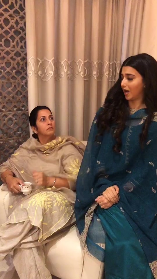 @Nimratkhaira