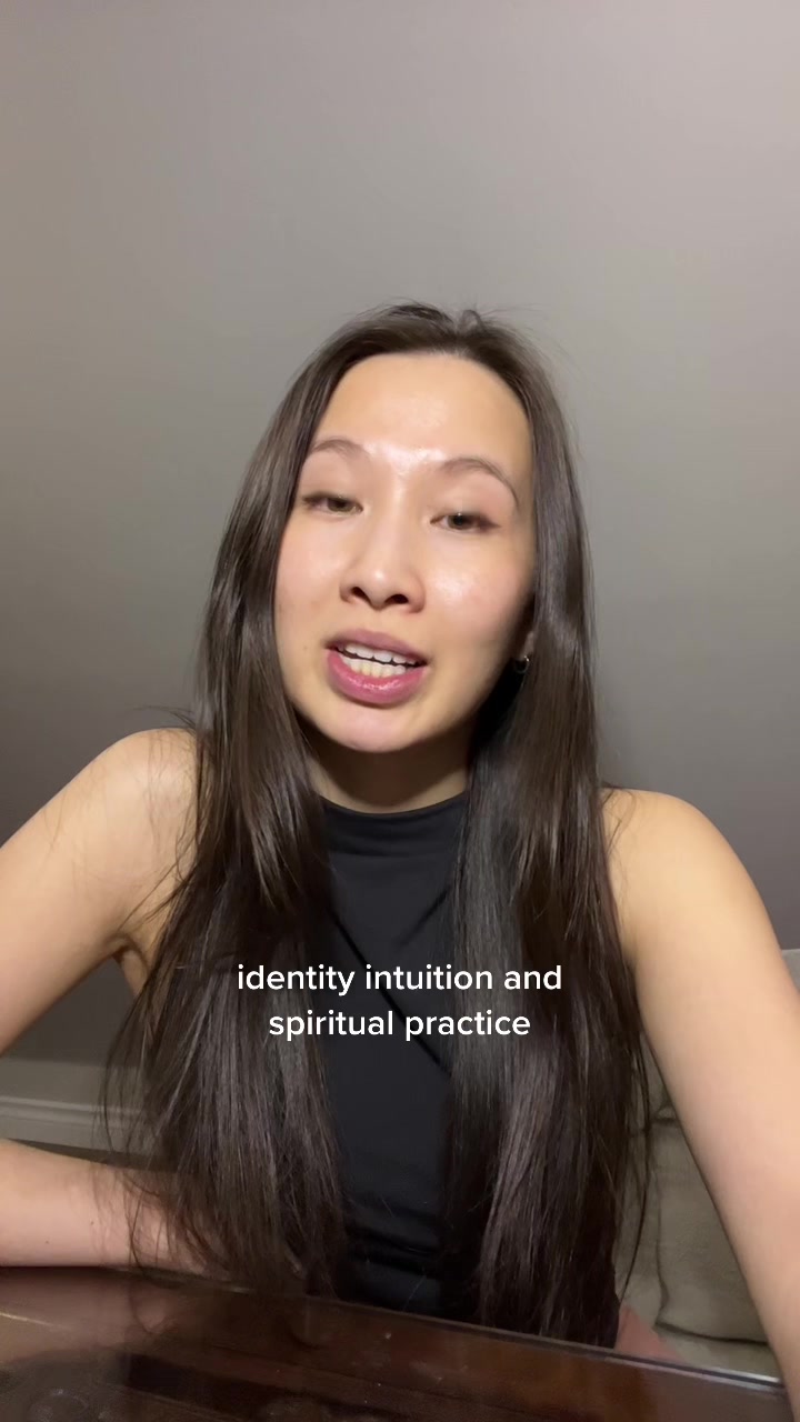 @允贤 • Victoria Thérèse