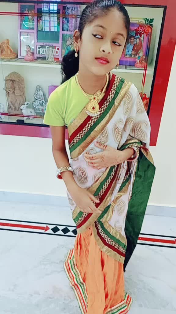 @Rishi 😍😎😎😍Varsha