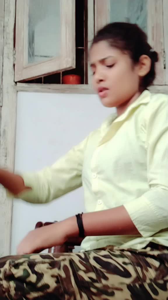 @अर्शिका मानिकपुरी